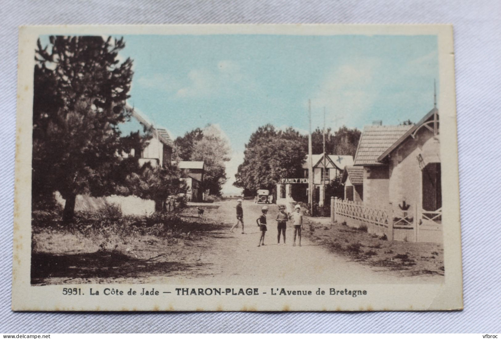 Tharon Plage, L'avenue De Bretagne, Loire Atlantique 44 - Tharon-Plage