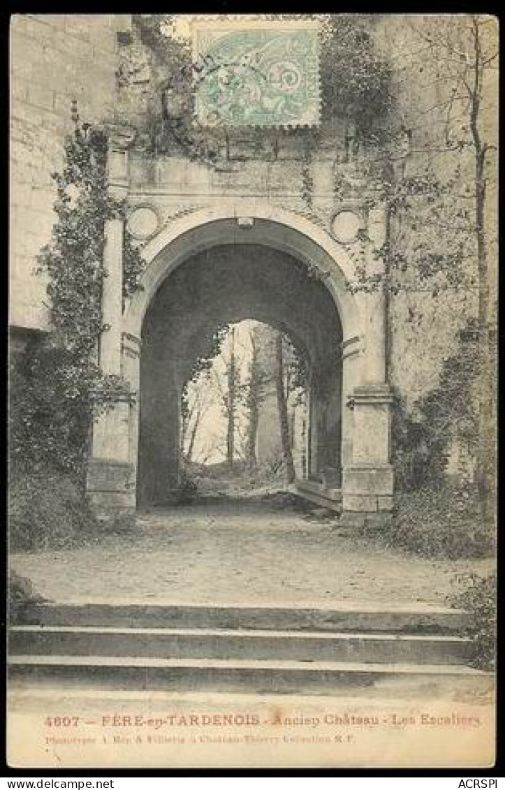 FERE EN TARDENOIS Les Escaliers  édition Phototype A.rep Et Fillette Coll R.F Carte Rare - Fere En Tardenois