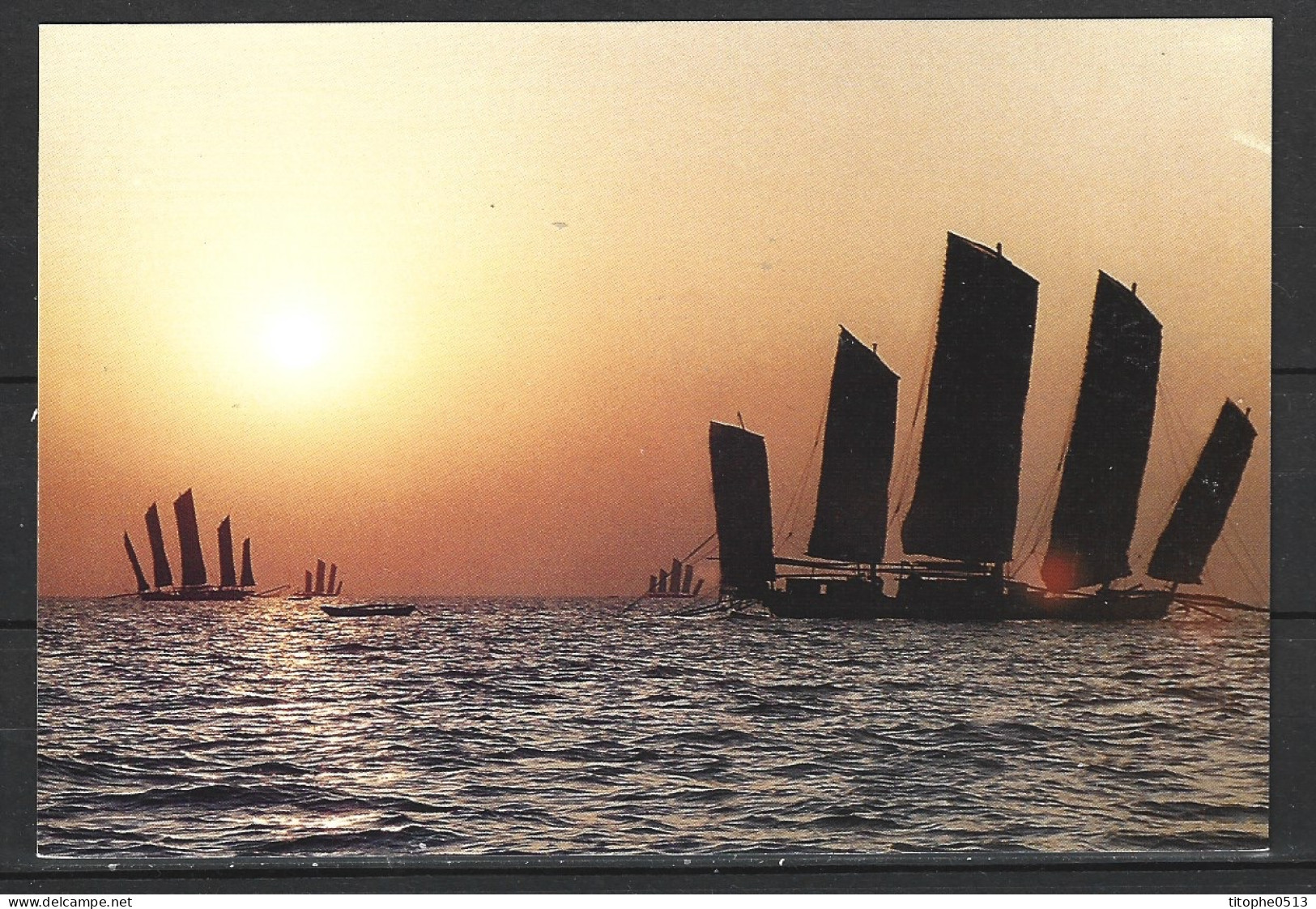 CHINE. Carte Postale Pré-timbrée De 1997 Avec Oblitération 1er Jour. Bateaux Traditionnels Chinois. - Postales