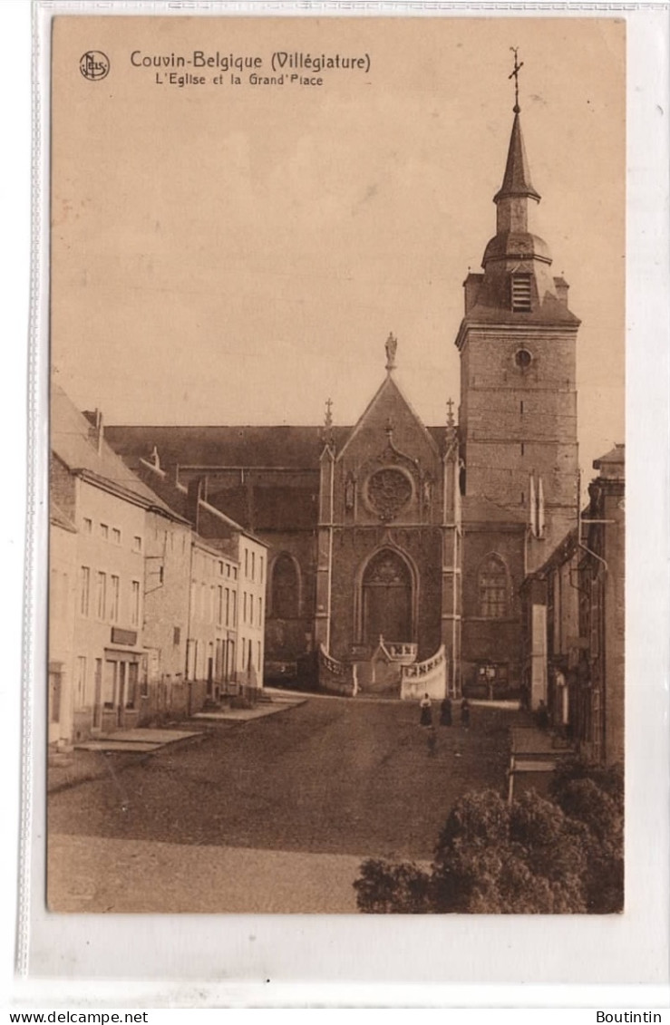 Couvin Place De L'Eglise - Couvin