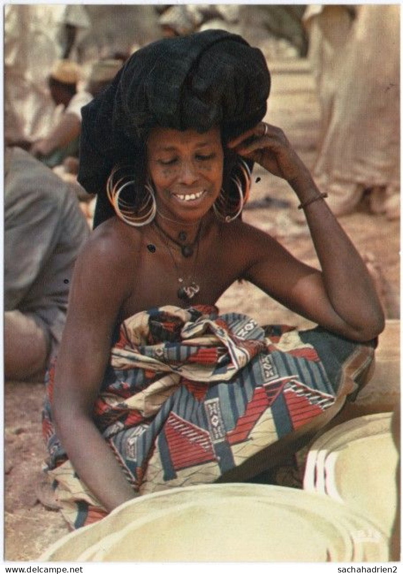 Gf. REPUBLIQUE DU NIGER. Jeune Femme Bororo. 5873 - Niger