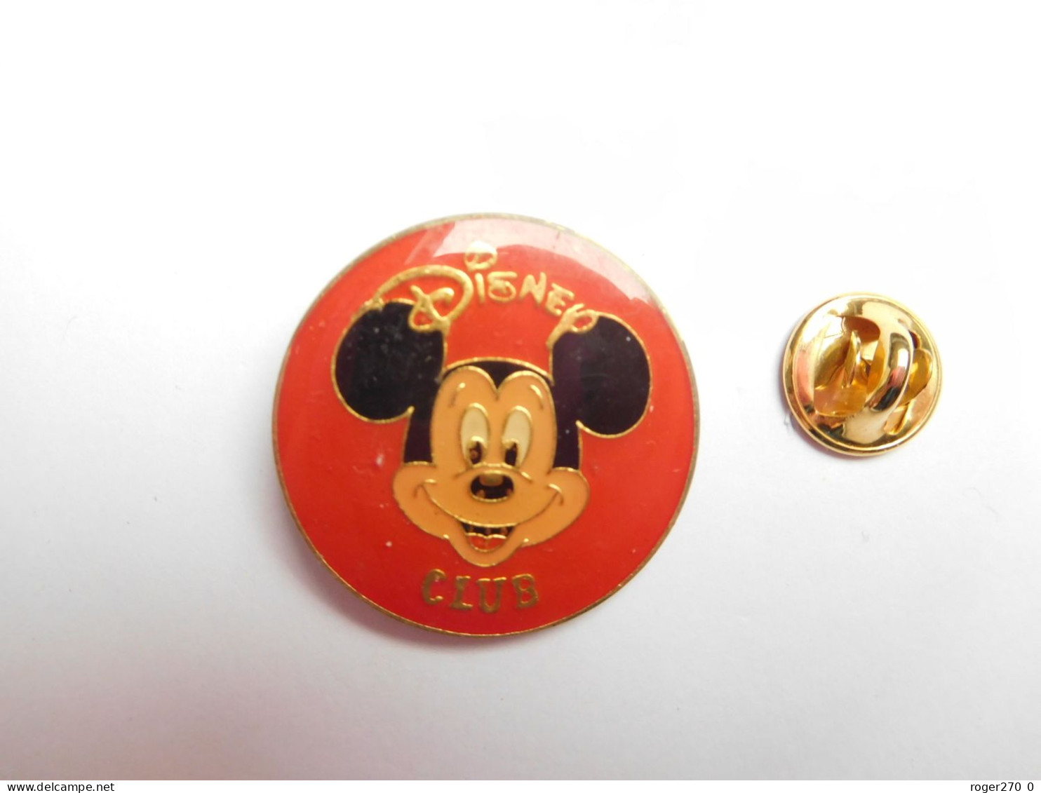 Beau Pin's , Disney , Mickey , Disney Club , Signature Dans Cadre , Diamètre : 28 Mm - Disney