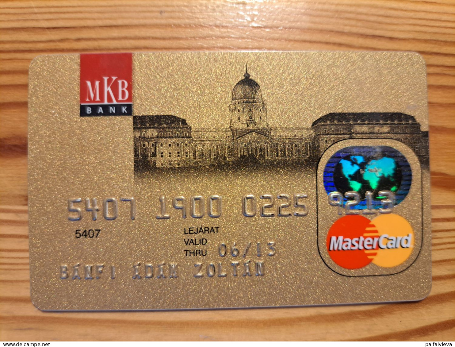 MKB Credit Card Hungary - Budapest - Cartes De Crédit (expiration Min. 10 Ans)