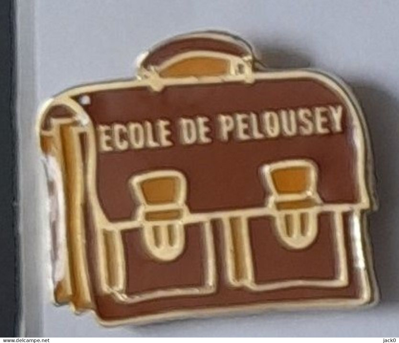 Pin' S  Ville, Education, ECOLE  DE  PELOUSEY  ( 25 ) - Administración