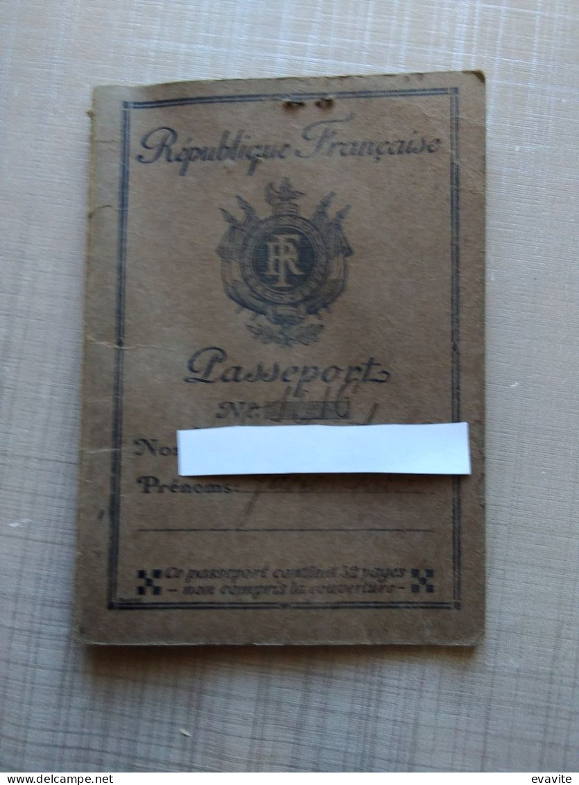 Passeport Délivré En 1937 à VALENCE  (voir Timbres)  Visa Espagne En 1952 - Scores & Partitions