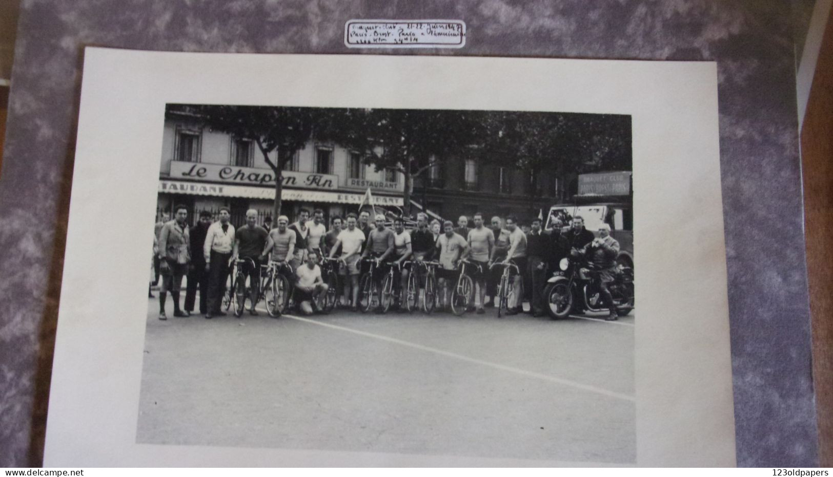 LOT  PHOTOS AMATEUR  Cyclisme VELO 4 JOURS DE PARIS 1946 BRAQUET CLUB PARIS BREST CHAMPIONNAT DES ARTS 1935.... - Cycling