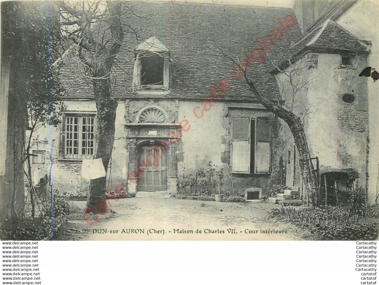 18.  DUN SUR AURON .  Maison De Charles VII .  Cour Intérieure . - Dun-sur-Auron