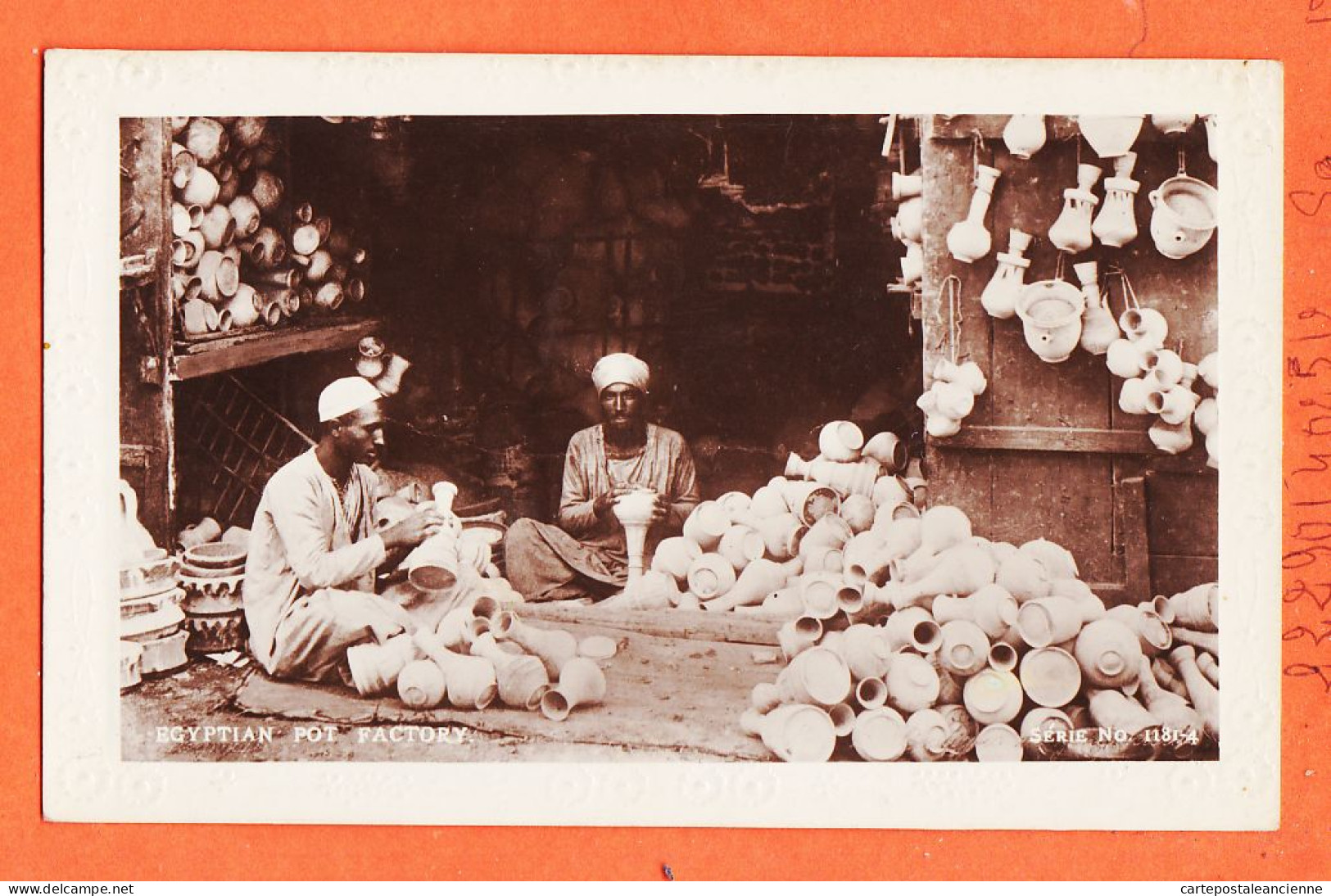 33794 / ⭐ Egypt Egyptian Pot Factory Petit Metier Potiers Fabrique Pot Egyptiens 1910s Bord Relief CAIRO Postcard Trust  - Personnes