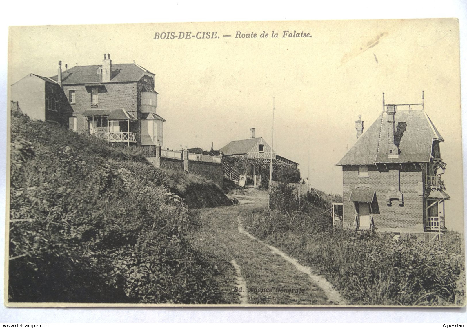LE BOIS-DE-CISE. Route De La Falaise - Bois-de-Cise