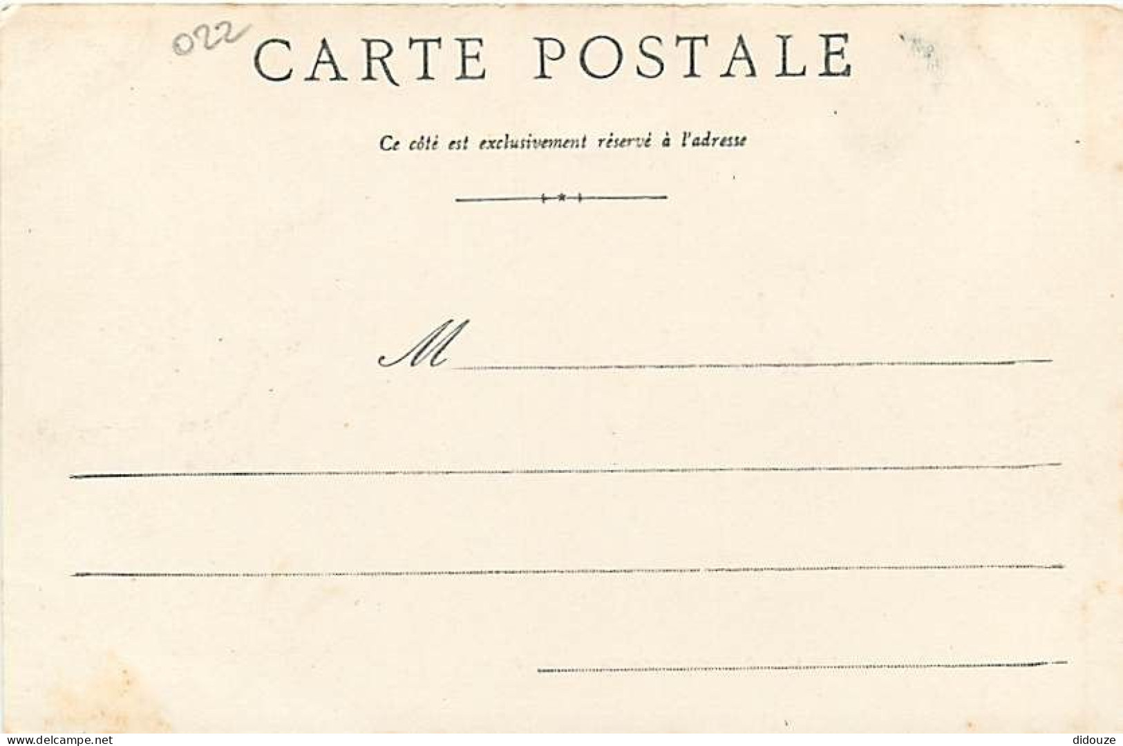 52 - Montier En Der - Place De L'Hotel De Ville - Animée - Précurseur - CPA - Voir Scans Recto-Verso - Montier-en-Der