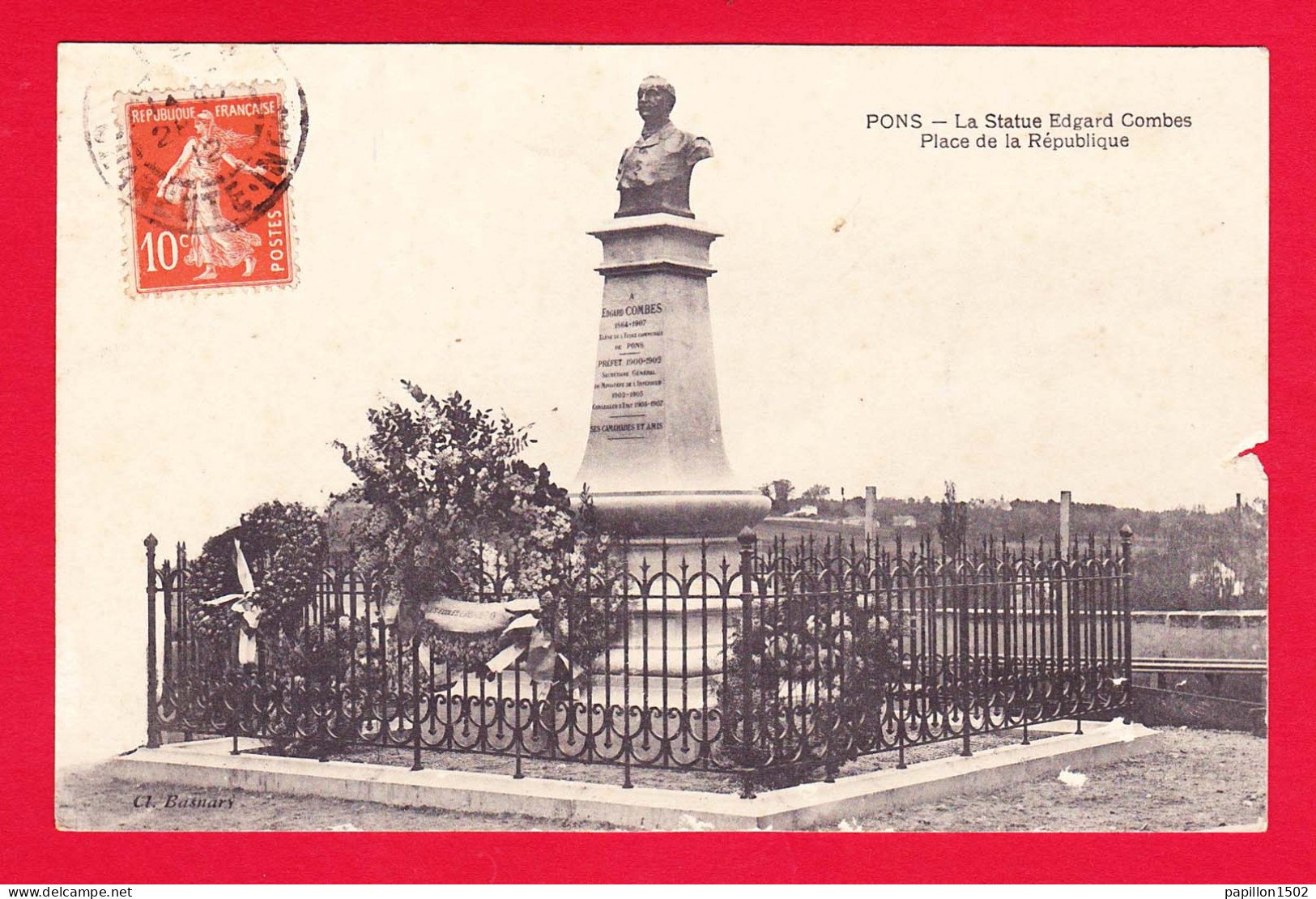 F-17-Pons-09P21 La Statue Edgard Combes Place De La République, Cpa - Pons