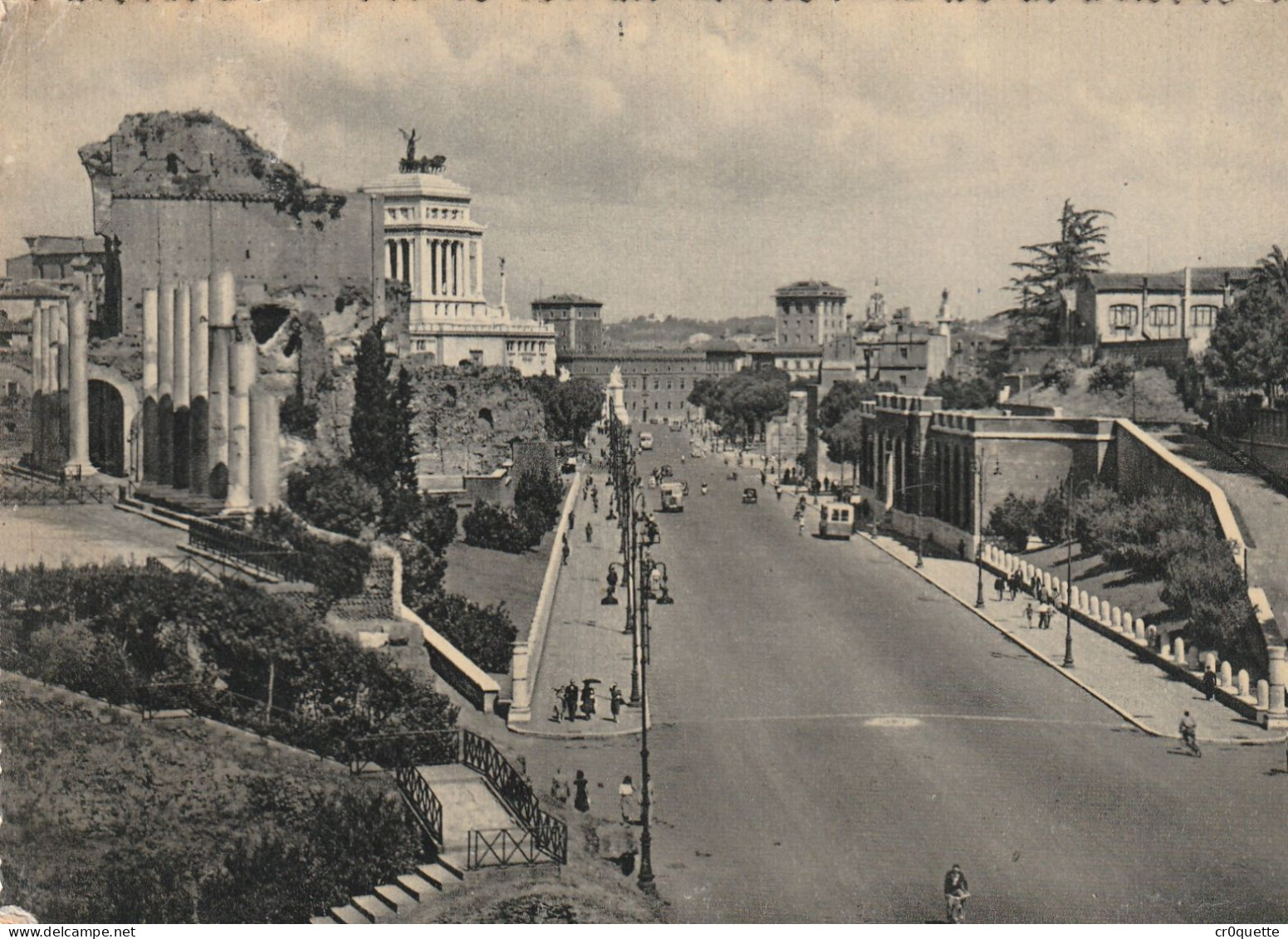 # ITALIE - ROME - ROMA / PANORAMAS Et MONUMENTS Vers 1950 En 32 CARTES POSTALES En NOIR Et BLANC - Other Monuments & Buildings