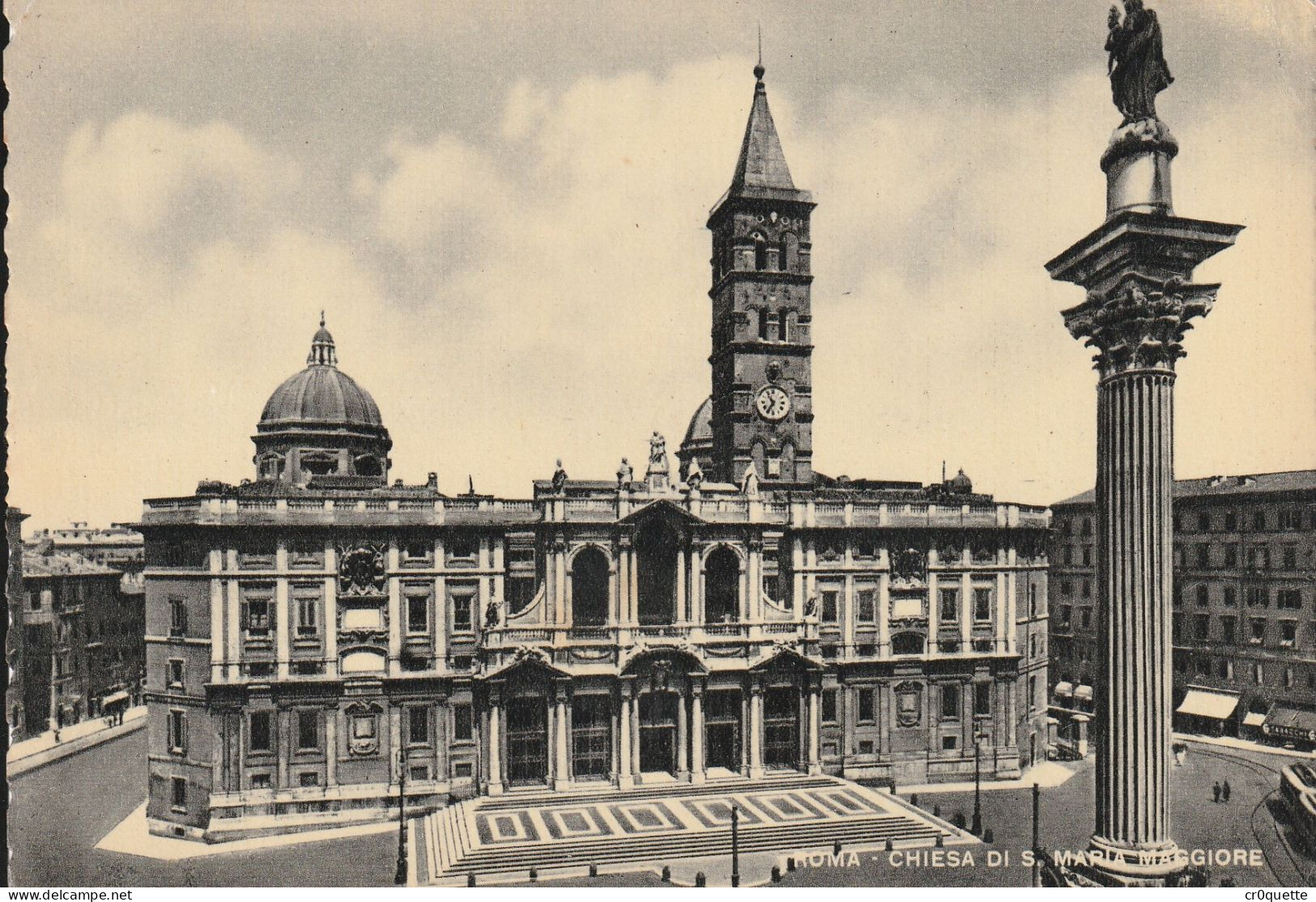 # ITALIE - ROME - ROMA / PANORAMAS et MONUMENTS vers 1950 en 32 CARTES POSTALES en NOIR et BLANC