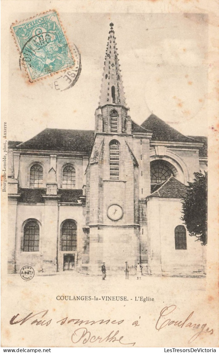 FRANCE - Coulanges La Vineuse - Sur Générale Sur L'église - Face à L'entrée - Carte Postale Ancienne - Coulanges La Vineuse