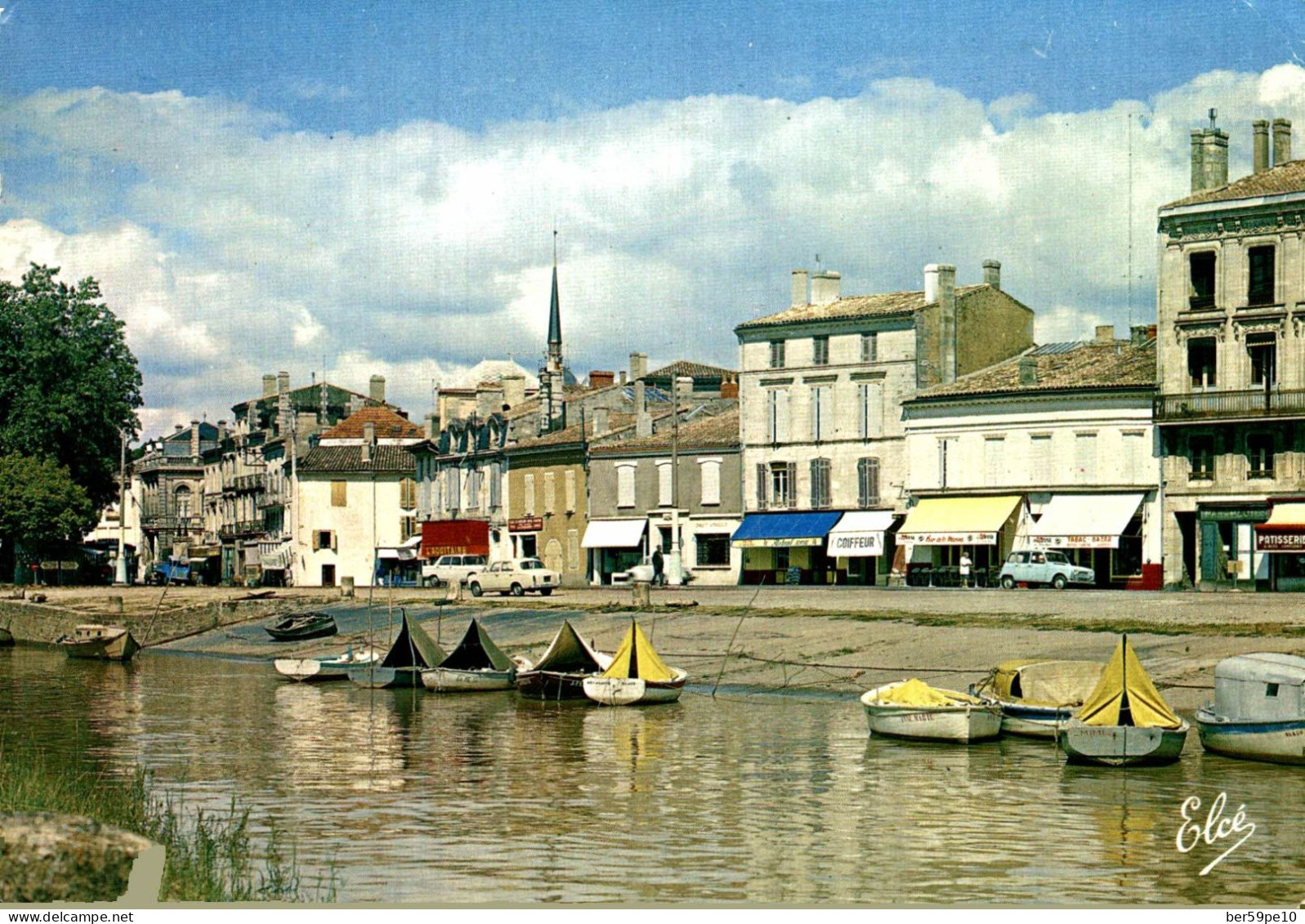 33 BLAYE LE PORT COMMERCES COIFFEUR TABAC BAZAR BAR DE LA MARINE - Blaye