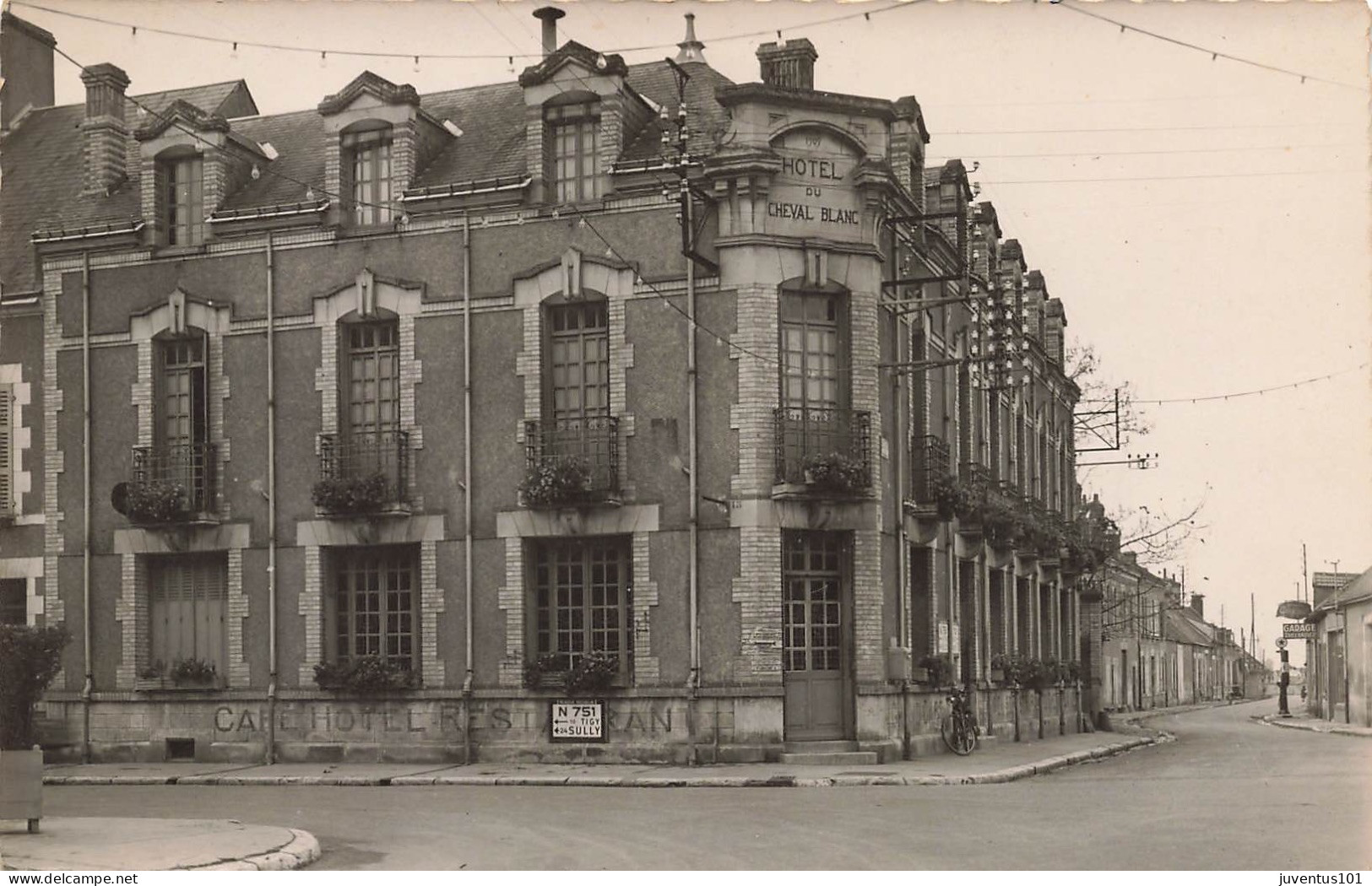 CPSM Jargeau-Hôtel Du Cheval Blanc   L2785 - Jargeau