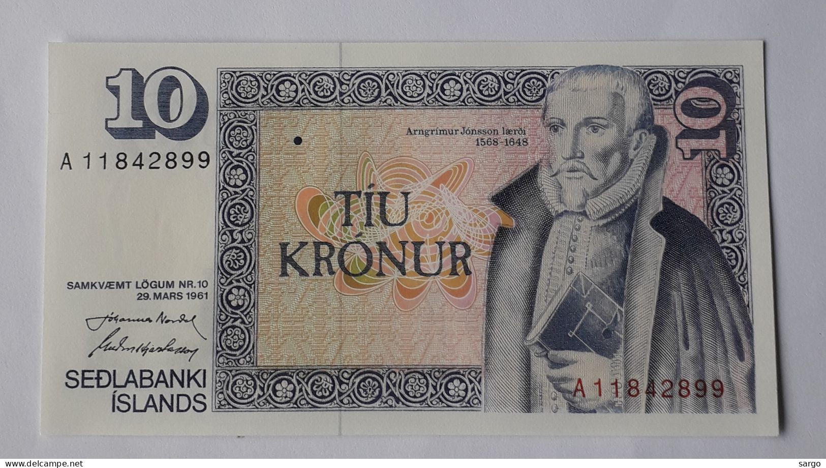 ICELAND  - 10 KRONUR - P 48  (1981) - UNC - BANKNOTES - Signatures: Jóhannes Nordal, Guðmundur Hjartarson - Island