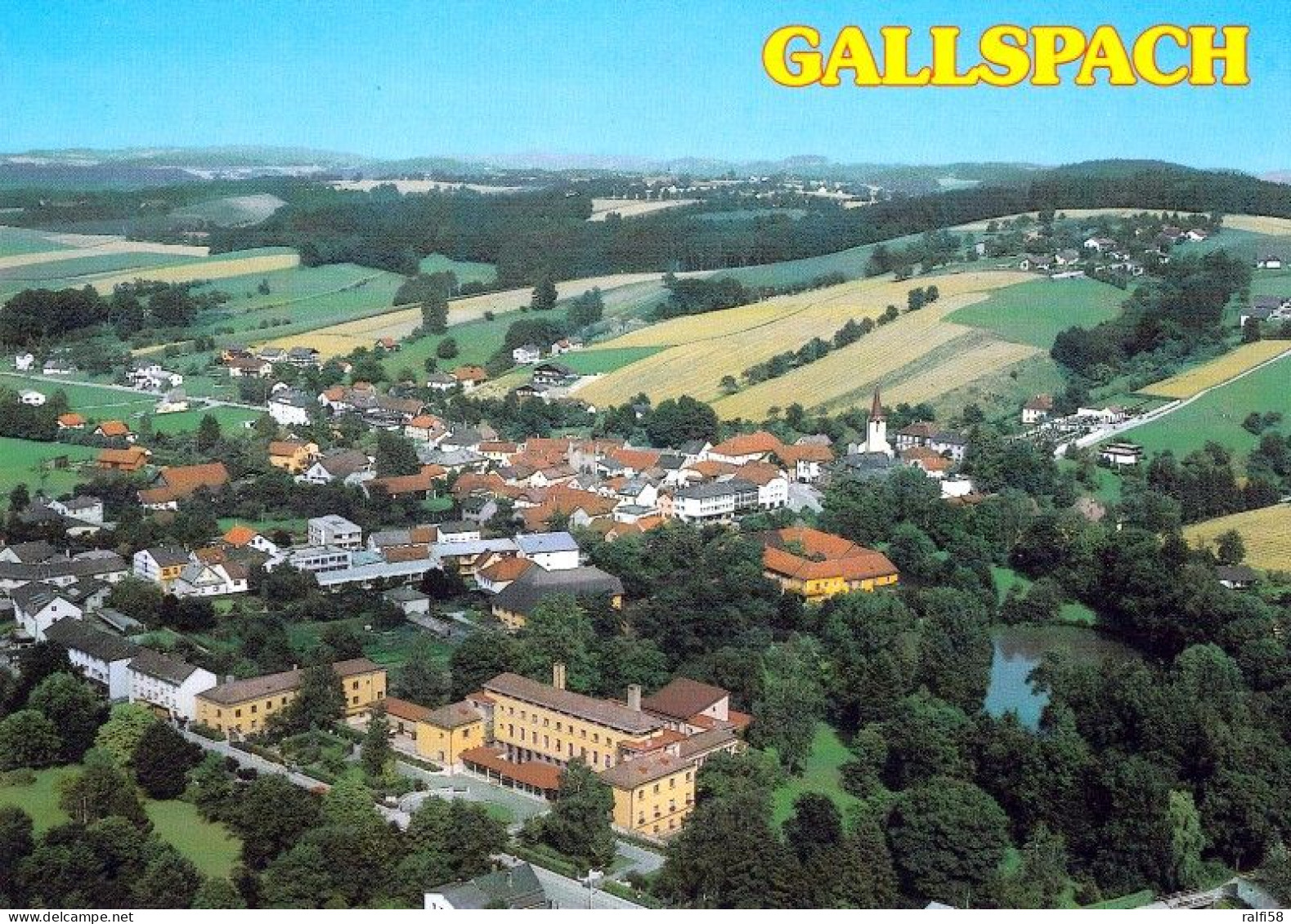 1 AK Österreich / Oberösterreich * Blick Auf Gallspach - Luftbildaufnahme * - Gallspach