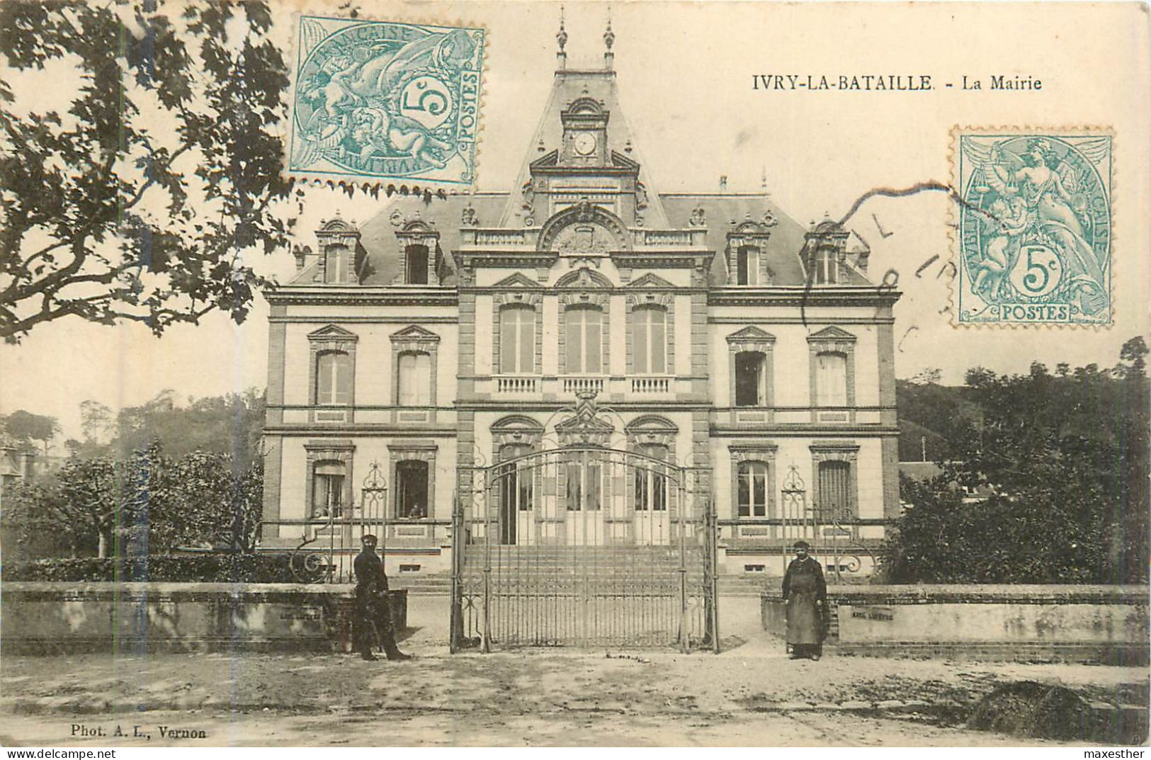 IVRY LA BATAILLE La Mairie - Ivry-la-Bataille