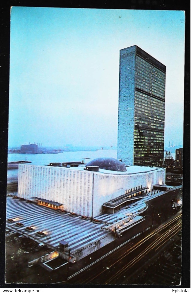 ► UNITED NATIONS Building At Night 1960s  - NEW YORK CITY (Architecture) - Manhattan