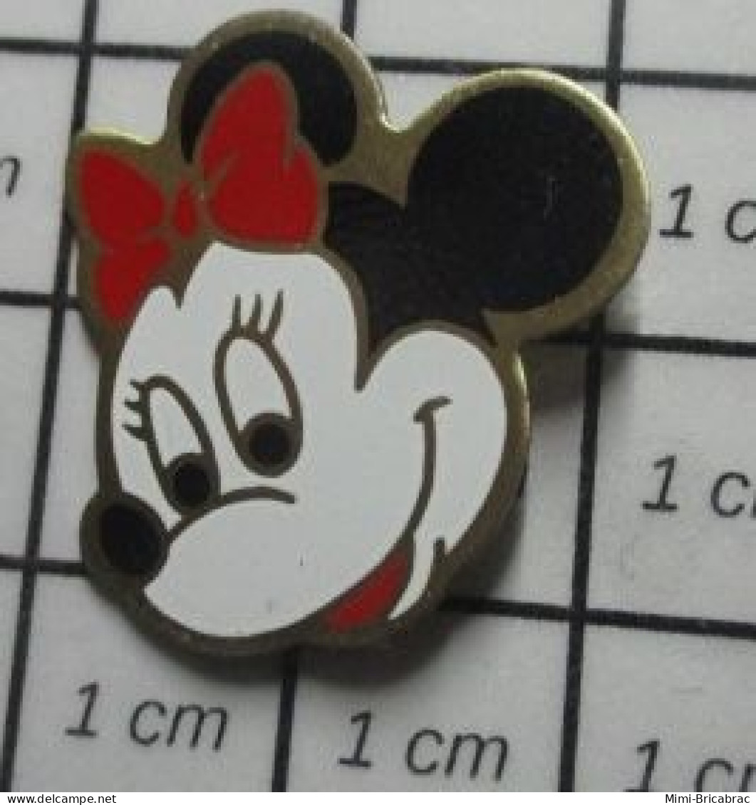 919 Pin's Pins / Beau Et Rare / THEME : DISNEY / TETE DE MINNIE - Disney