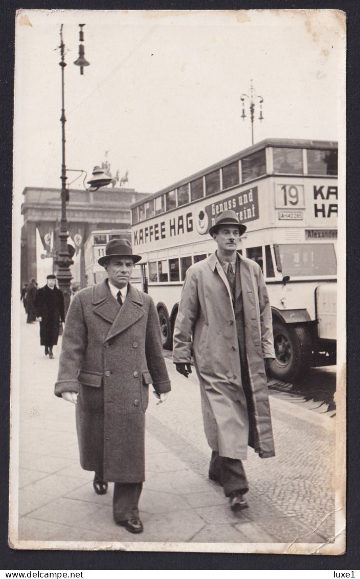 GERMANY  ,  BERLIN  ,   Brandenburger Tor ,  BUS ,  CAFE  HAG  ,   OLD  POSTCARD - Brandenburger Deur