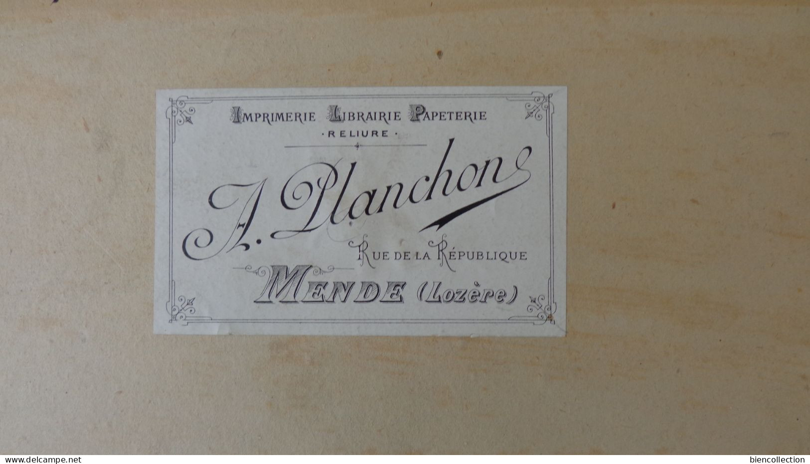 Boite De Rangement De Dossiers; A Planchon à Mende (Lozère); L 35cm, L 25cm ,H 15cm - Autres & Non Classés