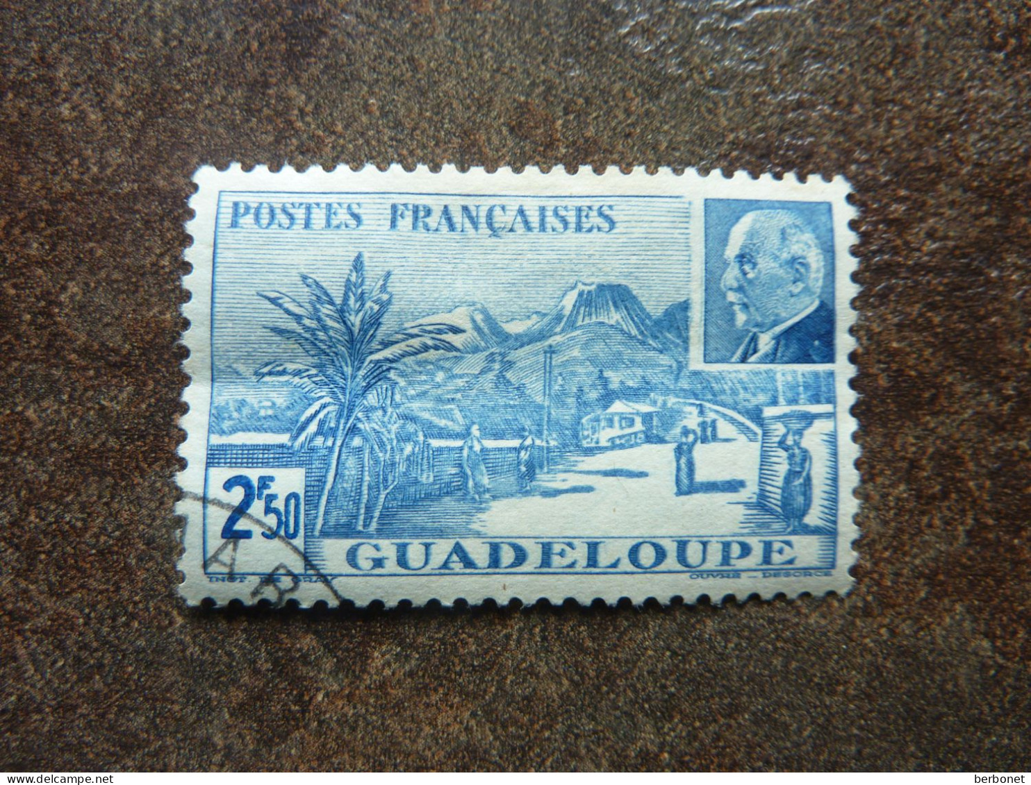 1941 Soufrière Et Pétain   2F   Y&T= 162     TBE - Oblitérés