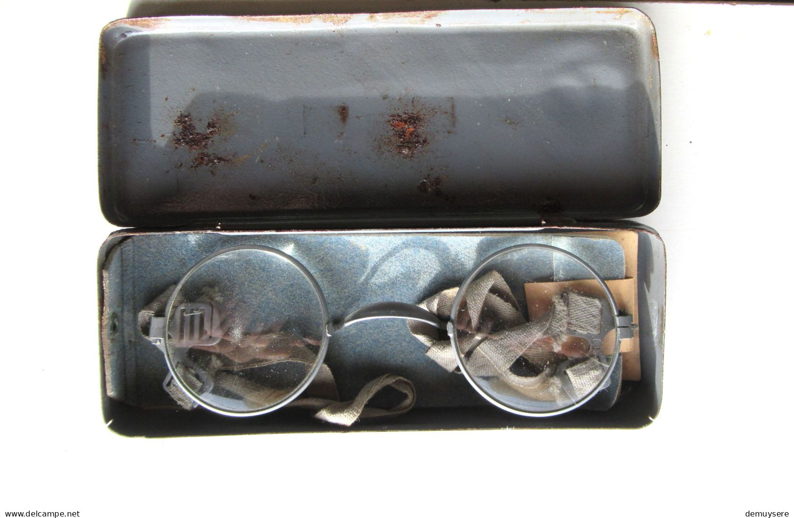 0303 25 - LADE G - Duitse  Dienst-bril Met Etui – Duitse WWII - Lunettes De Service Allemand Avec étui – Masten Brille - Equipo