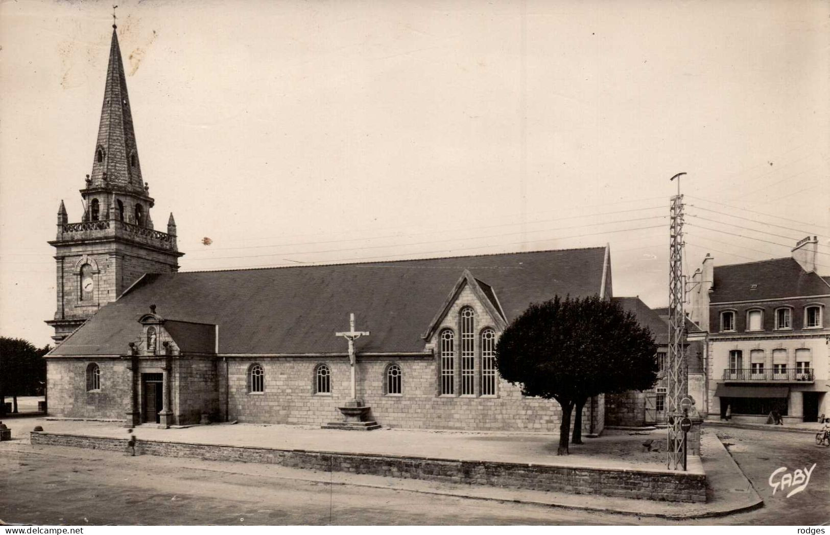 56 , Cpsm  PLOEMEUR , 1 , L'Eglise (12240) - Ploemeur