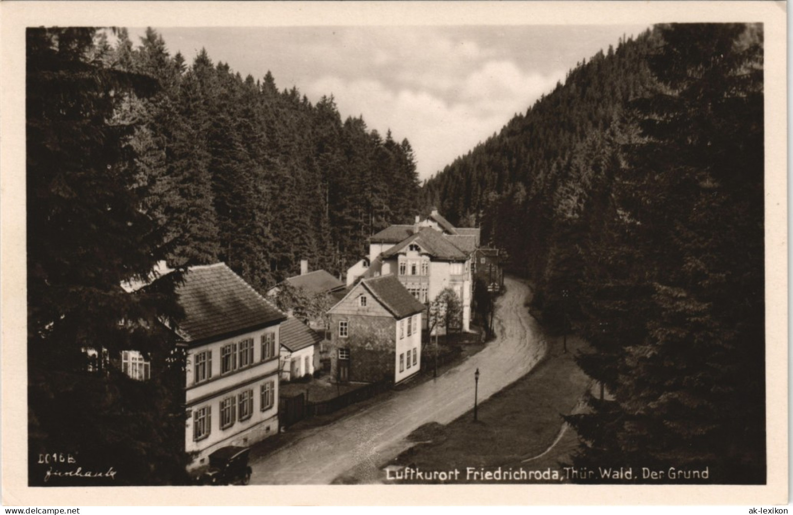 Ansichtskarte Friedrichroda Häuser Partie Im Grund 1950 - Friedrichroda