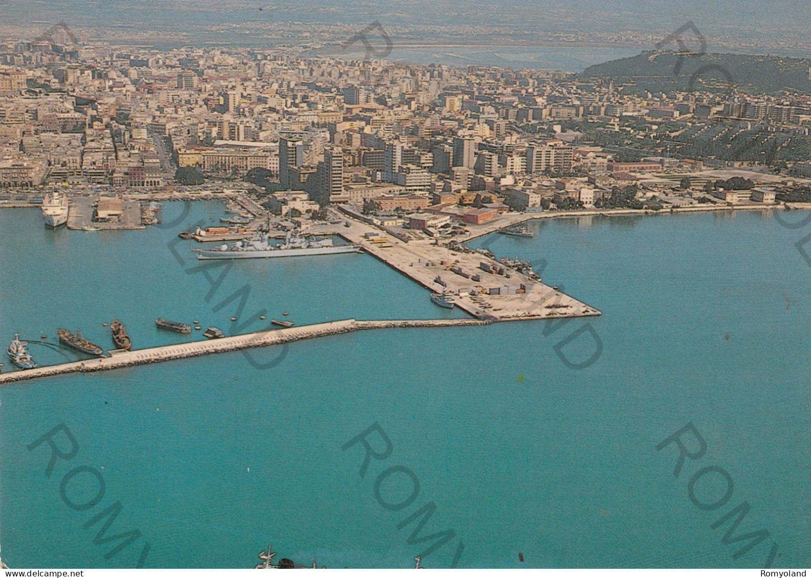 CARTOLINA  C5 CAGLIARI,SASSARI,SARDEGNA-VEDUTA AEREA-MARE,SOLE,ESTATE,VACANZA,SPIAGGIA,BELLA ITALIA,VIAGGIATA 1983 - Cagliari