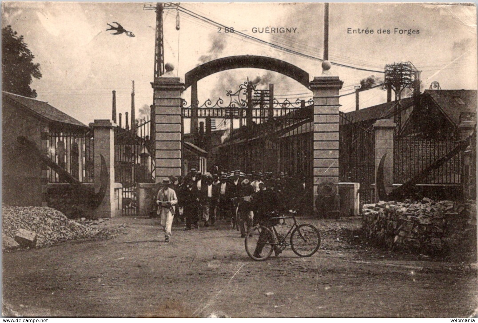 S15797 Cpa 58 Guérigny - Entrée Des Forges - Guerigny