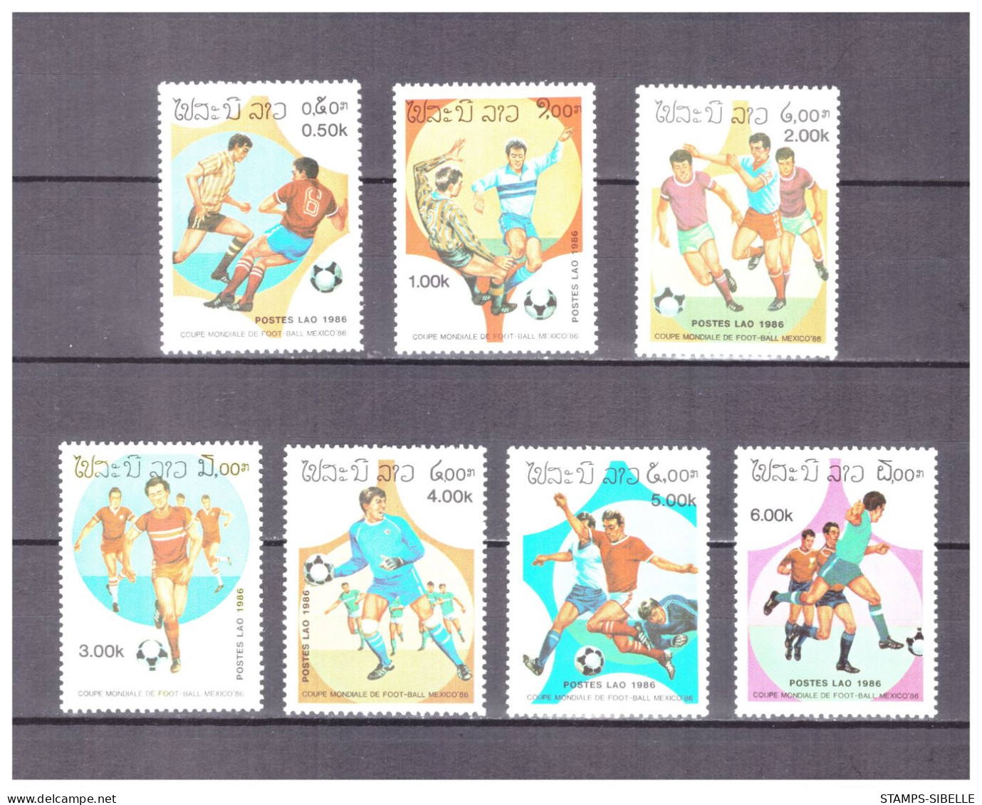 LAOS  . N °  692 / 698    .  SERIE   FOOTBALL     . NEUVE   ** . SUPERBE . - Laos