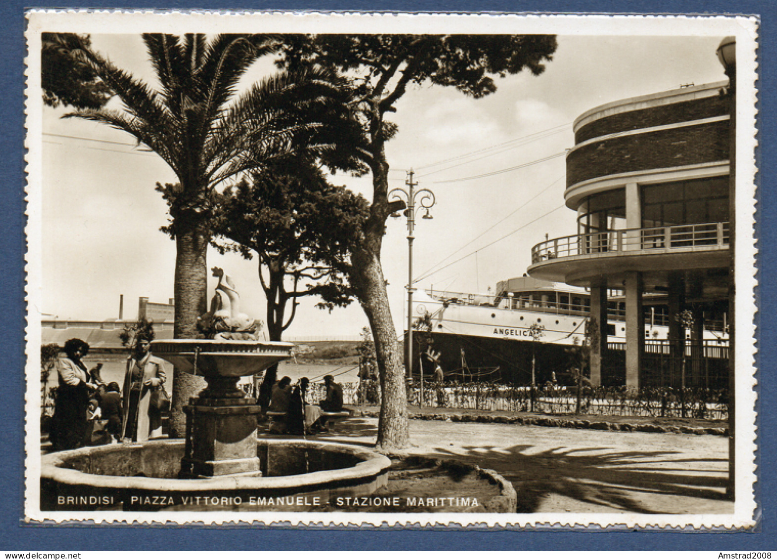 BRINDISI - PIAZZA VITTORIO EMANUELE - STAZIONE MARITTIMA   - ITALIE - Brindisi