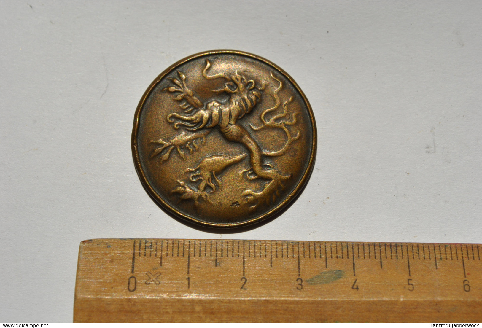 Médaille En Métal Type Bronze Vlaamse Concentratie 1949 Lion Des Flandres - Andere & Zonder Classificatie