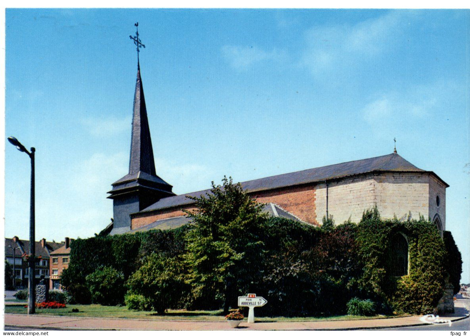 Grandvilliers (60 - Oise) - L'église - E 60.286.10.4.0289 - Grandvilliers