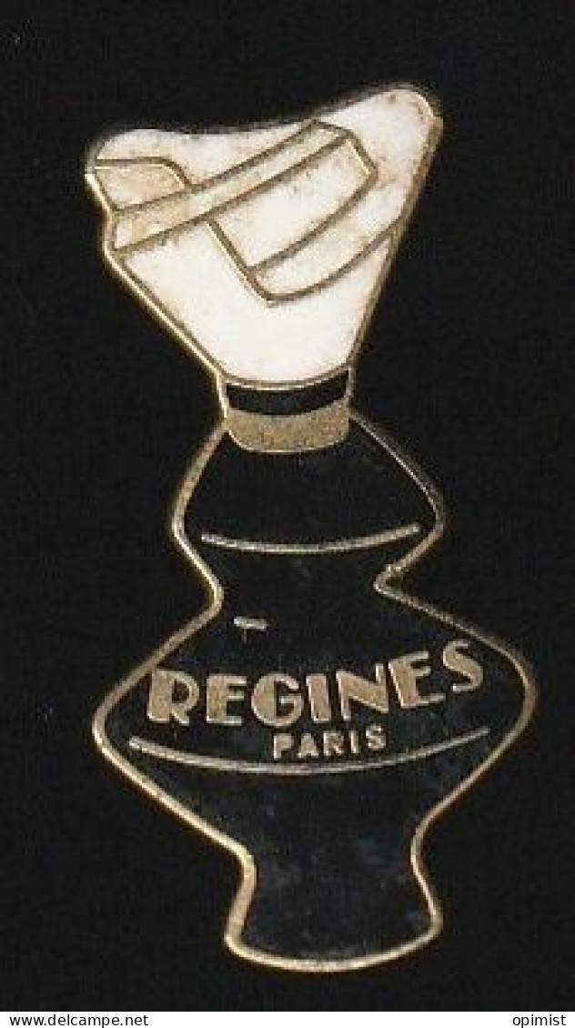 77563-Pin's-Regine's By Parfums Regine - Parfum