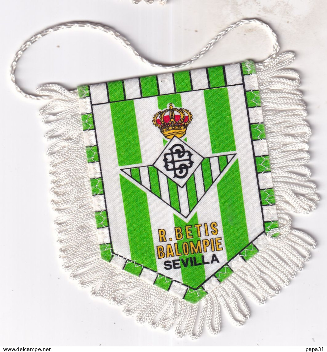 Fanion,Ecusson Football  R. BETIS BALOMPIE  SEVILLA - Apparel, Souvenirs & Other