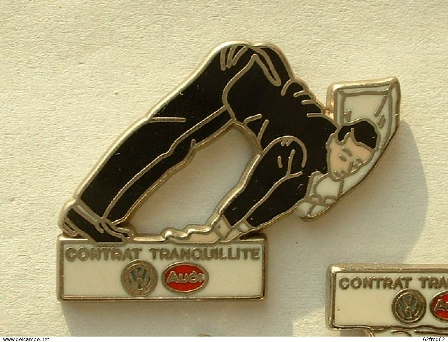 LOT DE 3 PIN'S AUDI VW  - CONTRAT TRANQUILITE - Audi