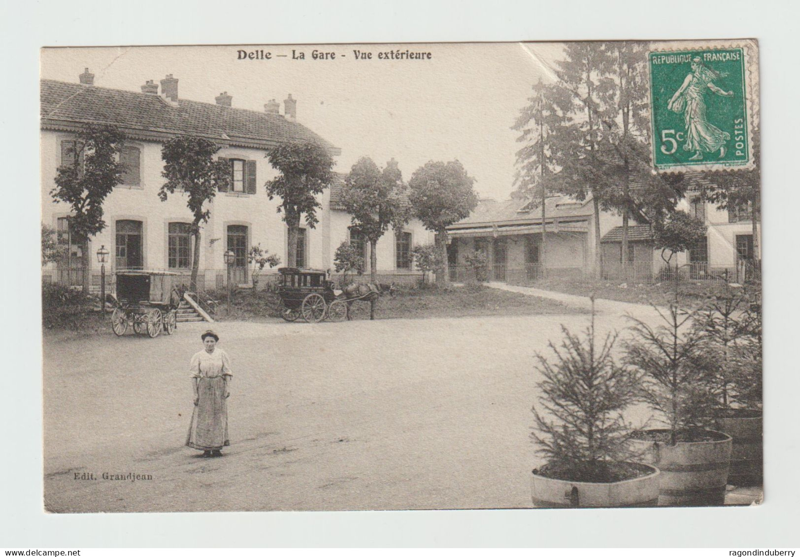 CPA - 90 - DELLE - La Gare Vue Extérieure - Voy En 1910 - CARTE RARE - Pliure Prix Fixe En L'état Port Compris - Delle