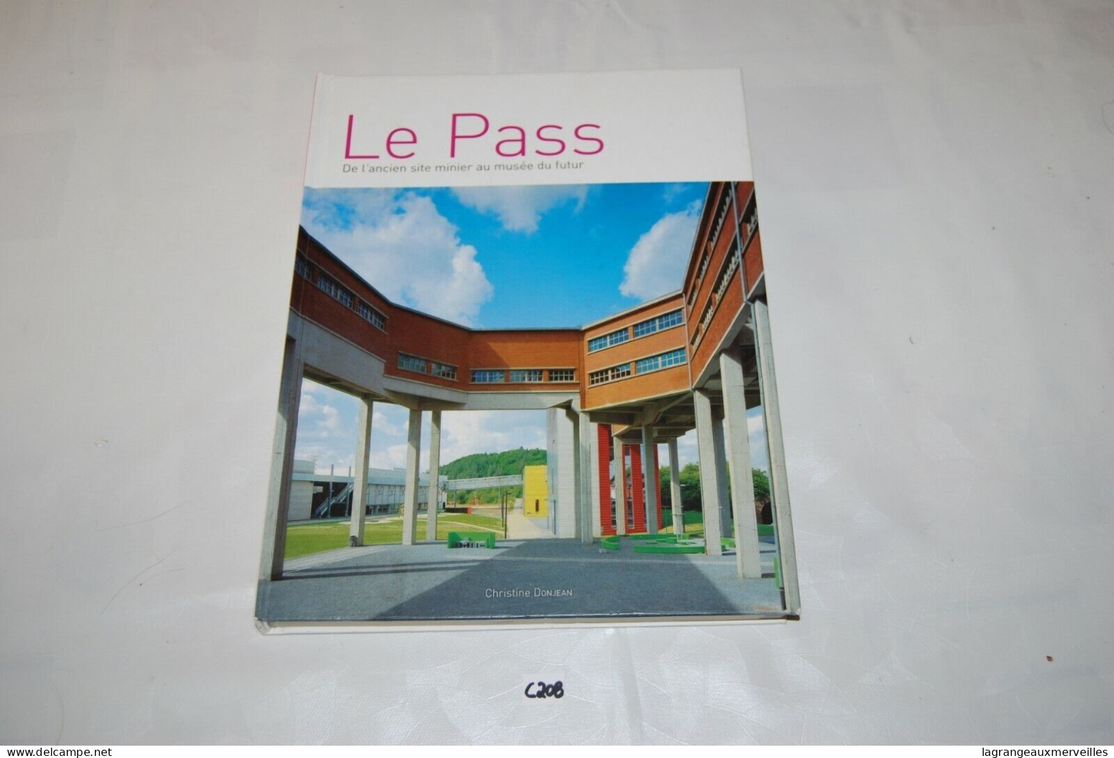 C208 Livre - Le Pass - Christine Donjean - Arte