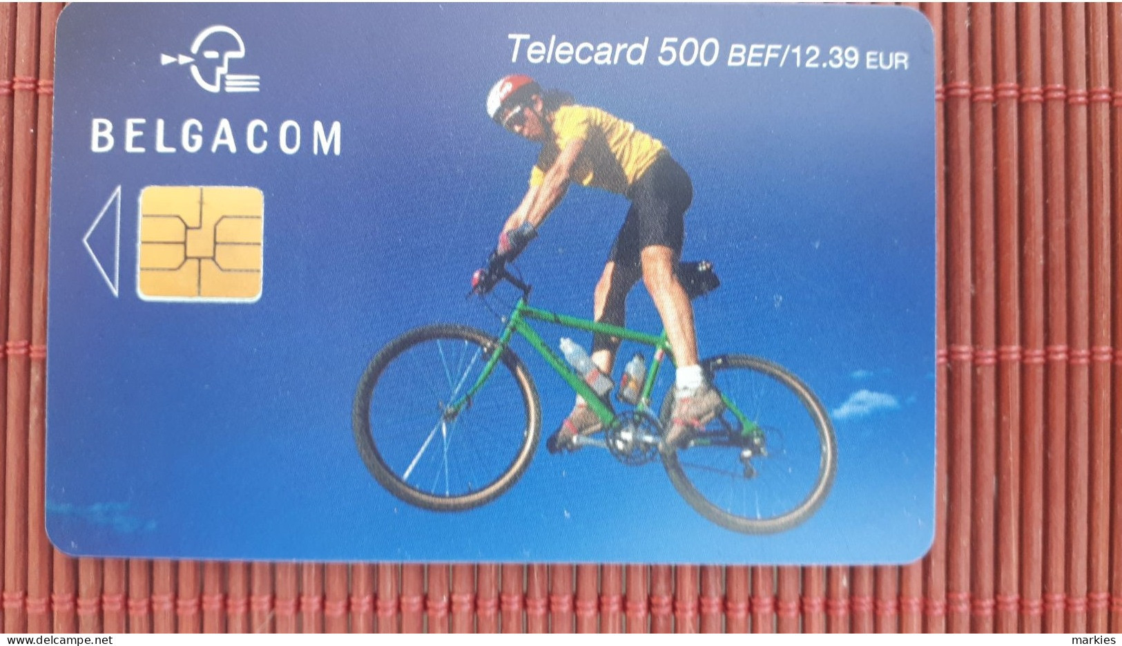 Bike  Phonecards Belgium 500 BEF Low Issue Used Rare - Avec Puce