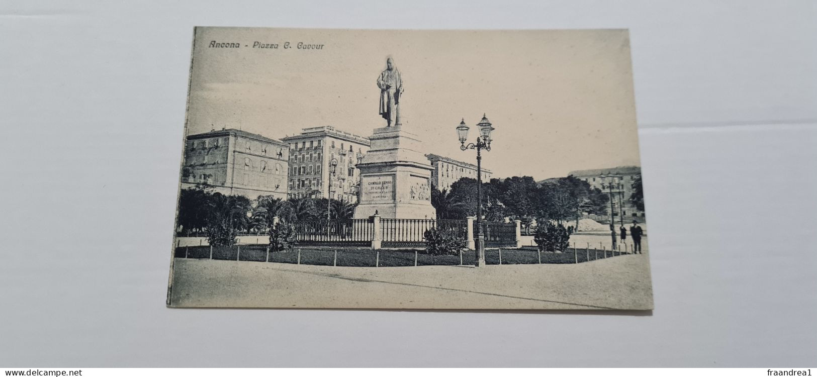 ANCONA  PIAZZA  CAVOUR - Ancona