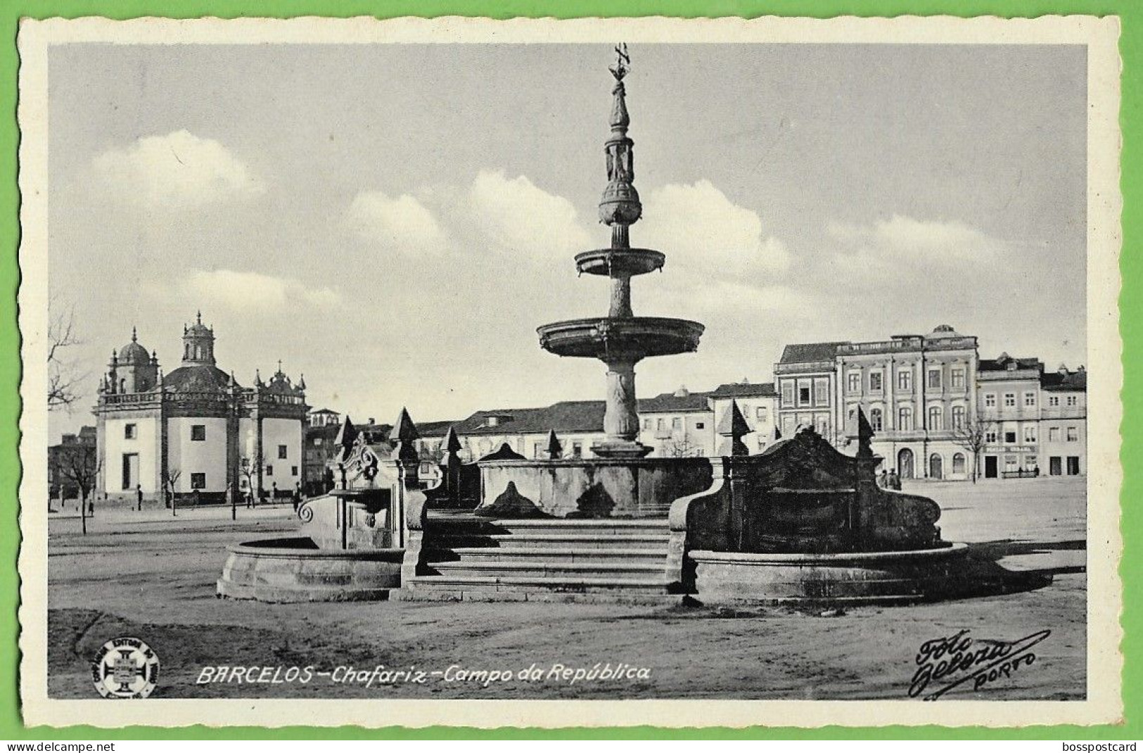 Barcelos - Chafariz - Campo Da República. Braga. Portugal. - Braga