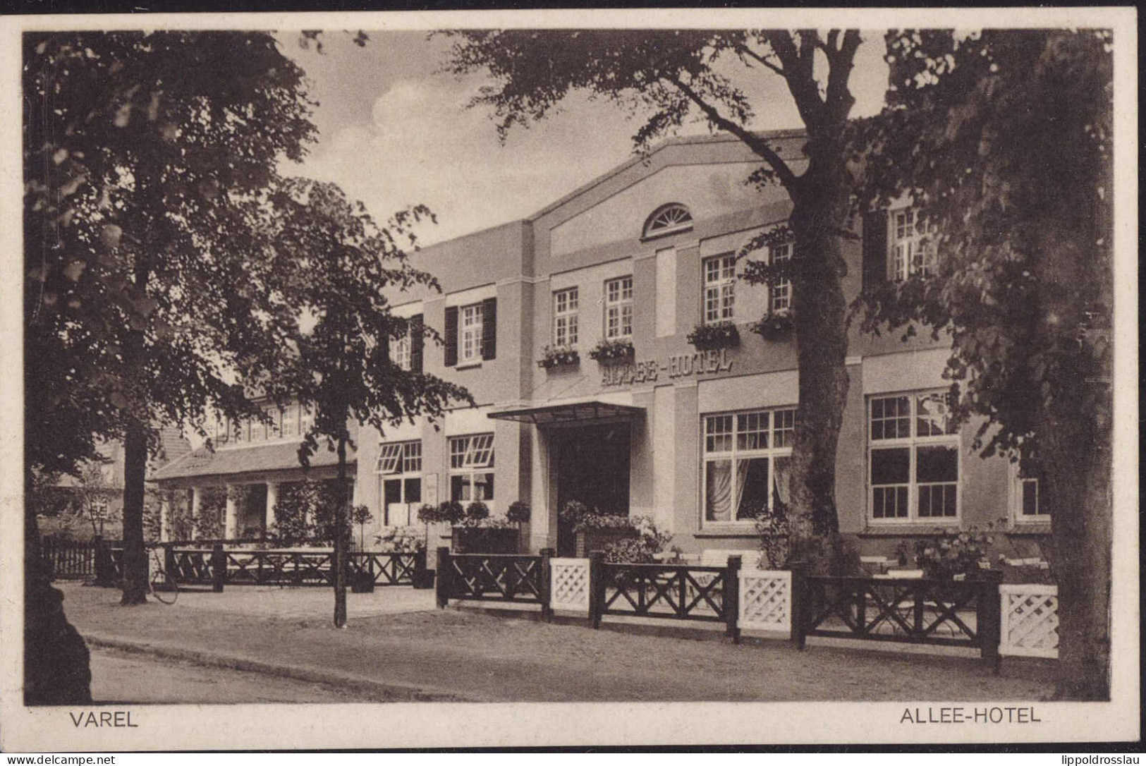 * W-2930 Varel Allee-Hotel - Varel