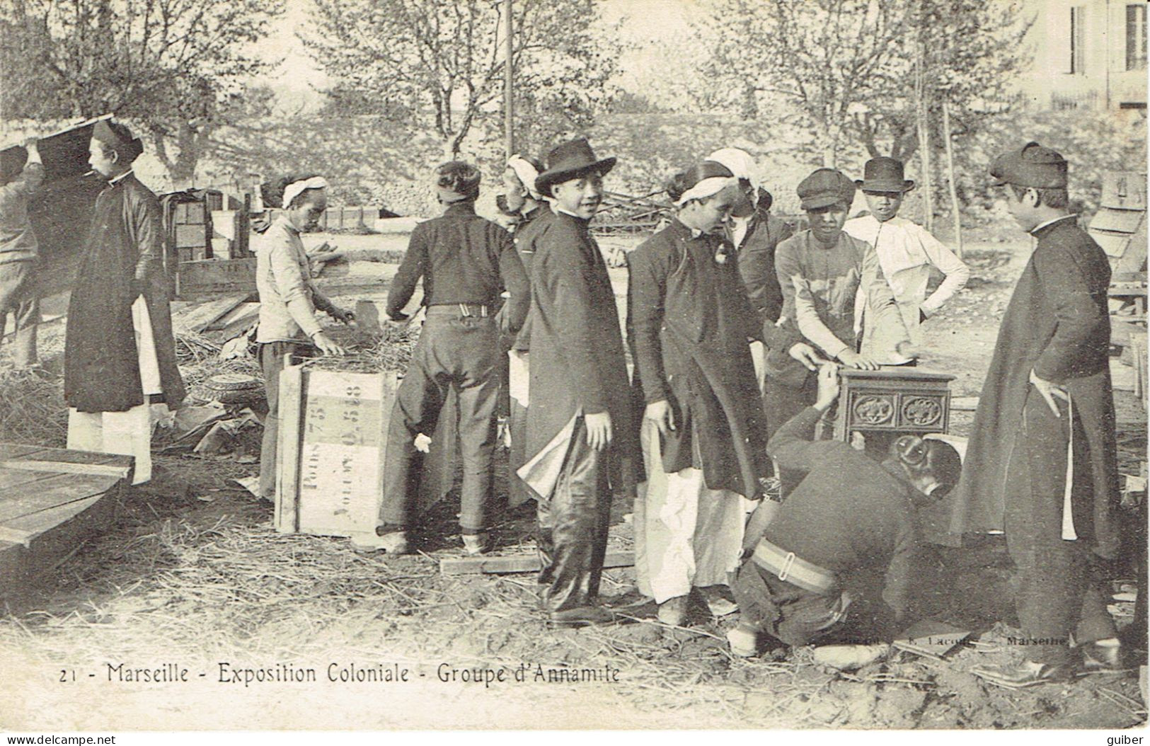 13 Marseille Exposition Coloniale Groupe D'annamite  - Exposiciones Coloniales 1906 - 1922