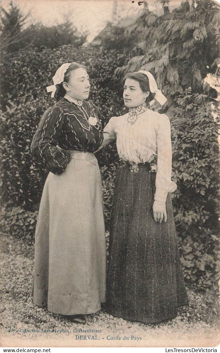 FRANCE - Derval - Coiffe Du Pays - Deux Femmes Du Pays - Collection Lacroix - Phot - Chateaubrian-Carte Postale Ancienne - Derval