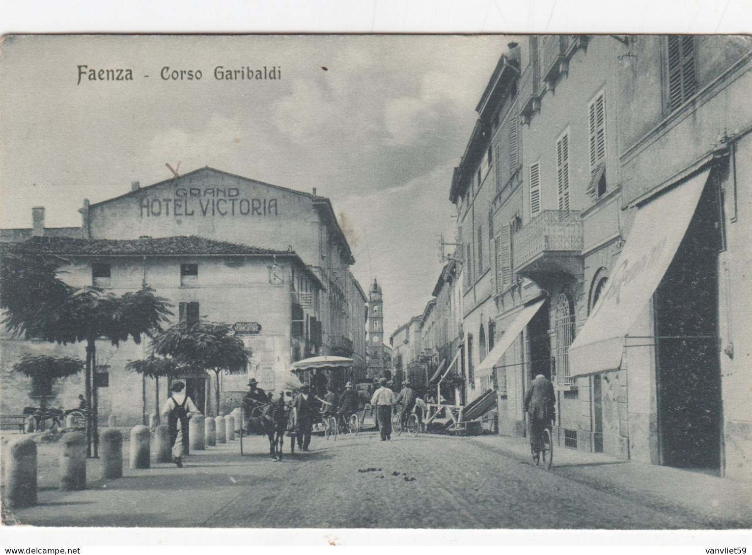 FAENZA-RAVENNA-CORSO GARIBALDI-HOTEL =VICTORIA=BELLA E ANIMATA CARTOLINA SCRITTA  AL RETRO MA NON VIAGGIATA 1915-1925 - Ravenna