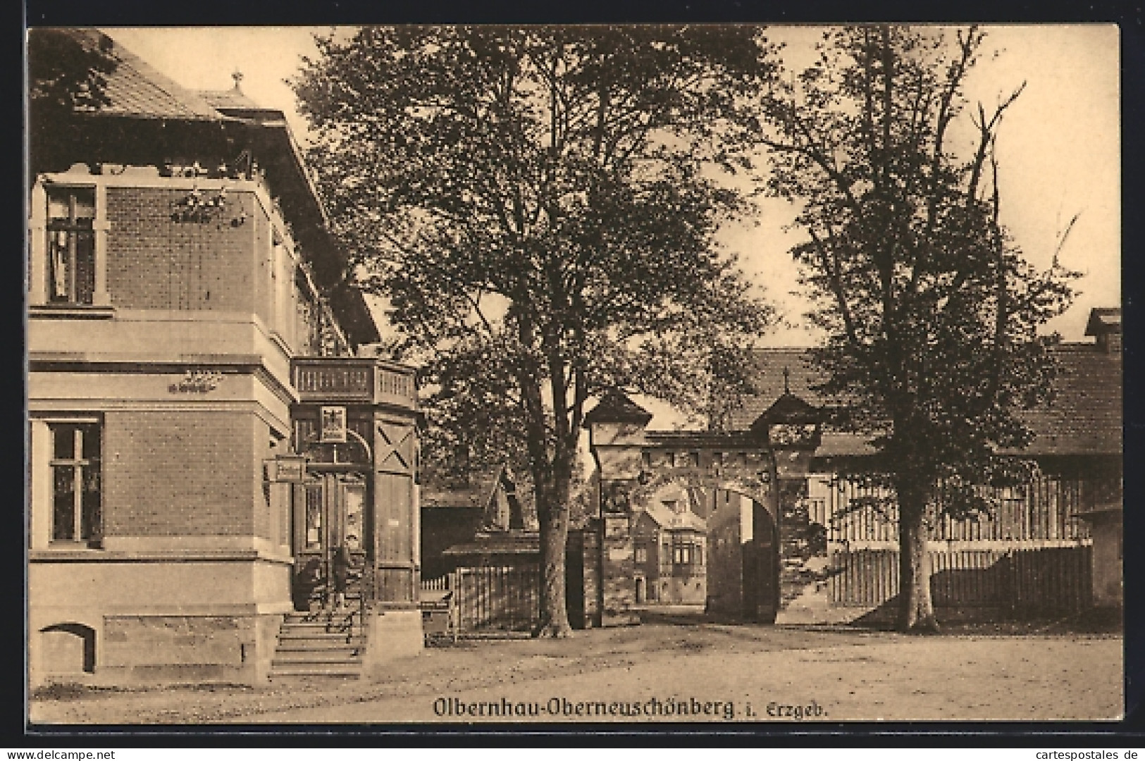 AK Olbernhau-Oberneuschönberg / Erzgebirge, Strasse Am Postamt  - Olbernhau